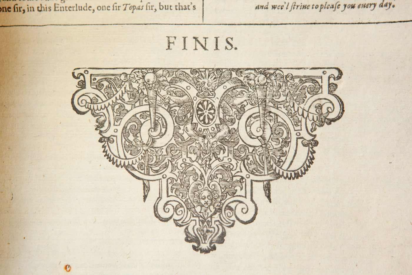 William Shakespeare Patrons First Folio Illustrator The words FINIS on a page