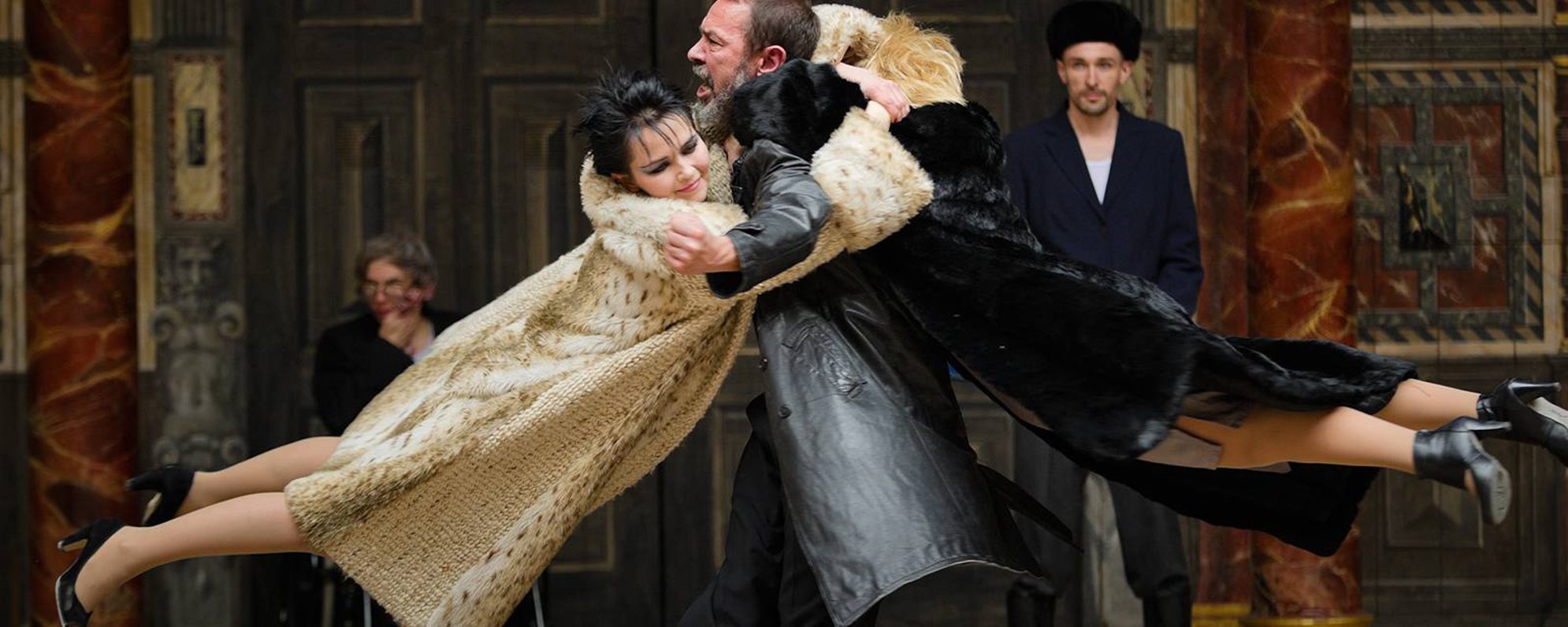 King-Lear-Globe-to-Globe-2012-Simon-Kane-aspect-ratio-2000-800