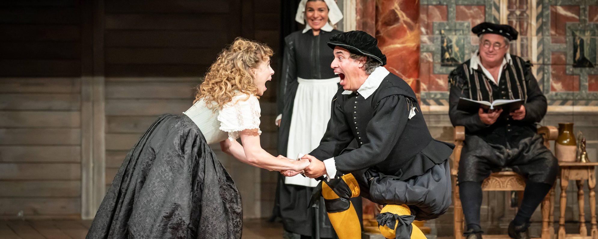 Twelfth-Night-Globe-GALA-3240-scaled-aspect-ratio-2000-800
